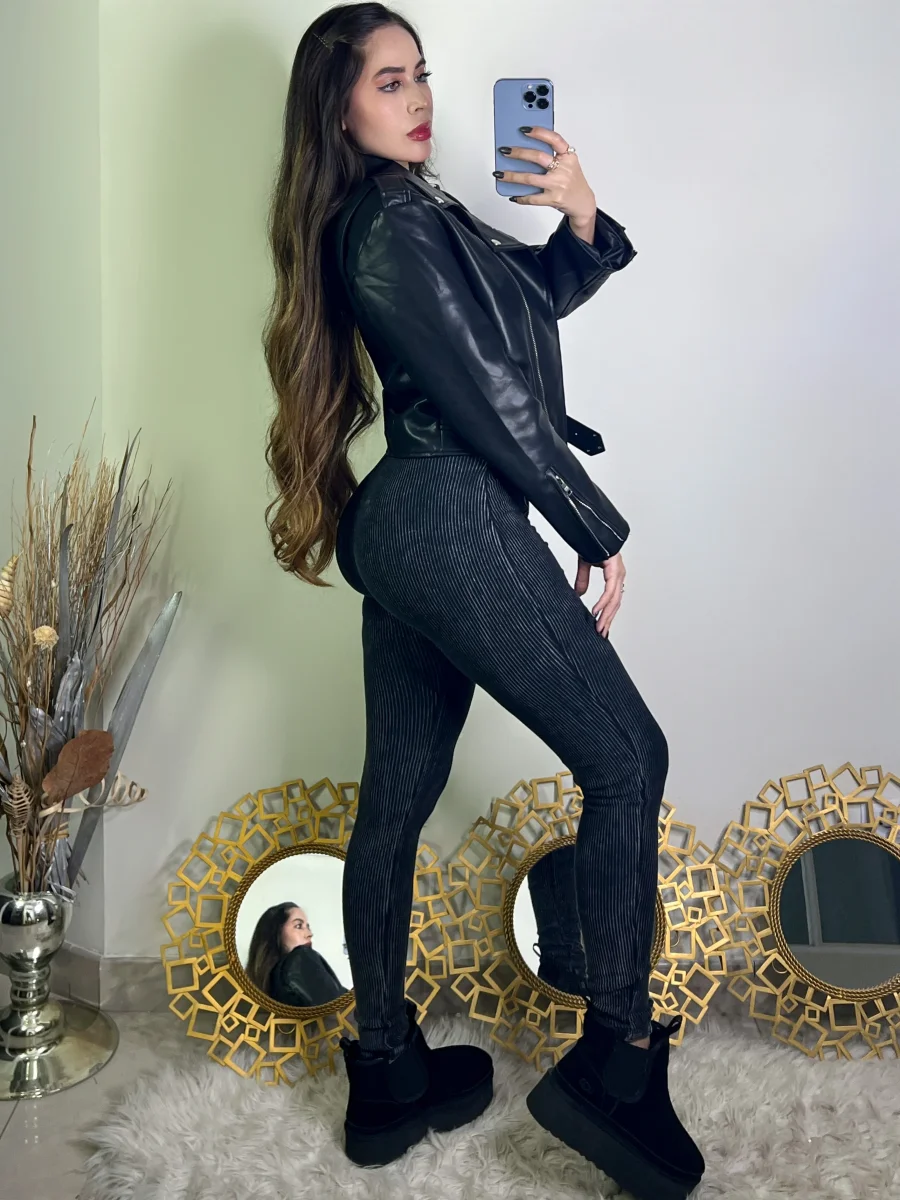 CHAQUETA NEGRA - Imagen 9